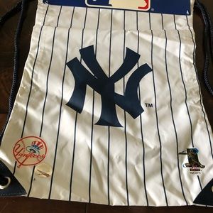 NEW Jeter Merchandise Back-sack